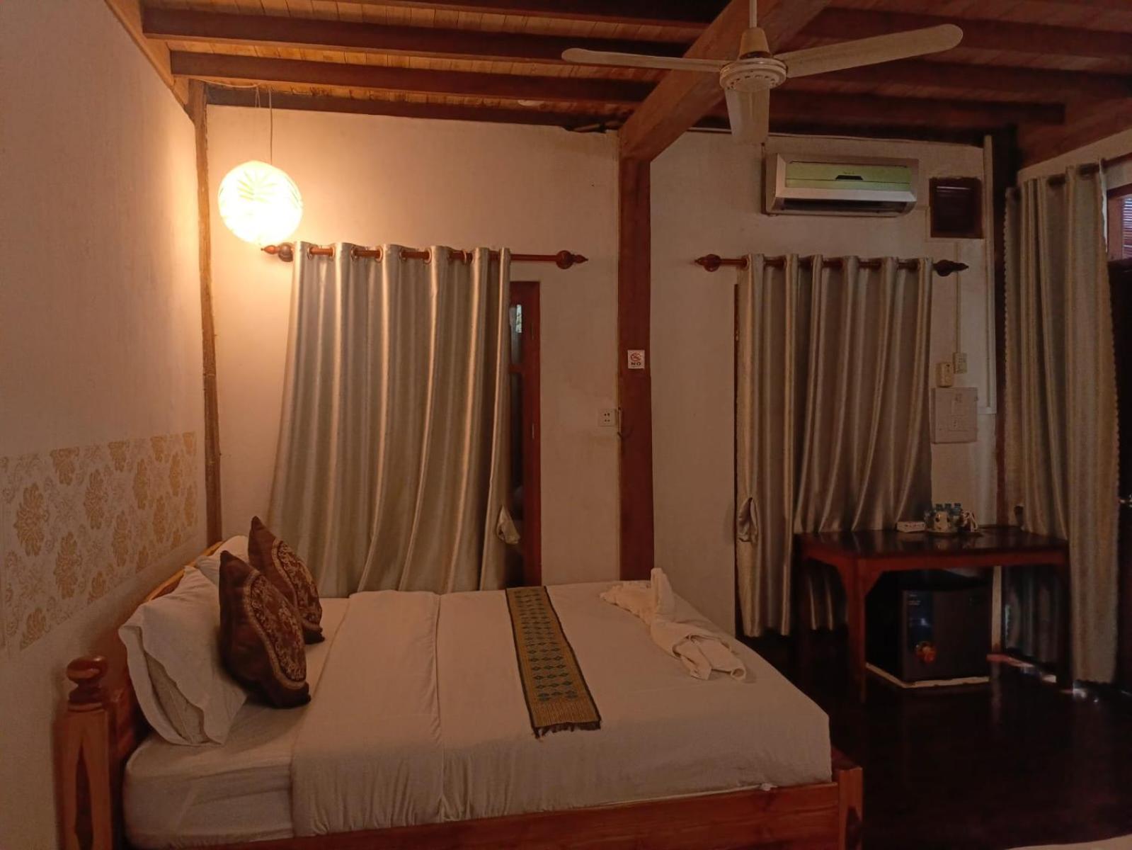Ireenkevin Guesthouse ルアンパバーン エクステリア 写真