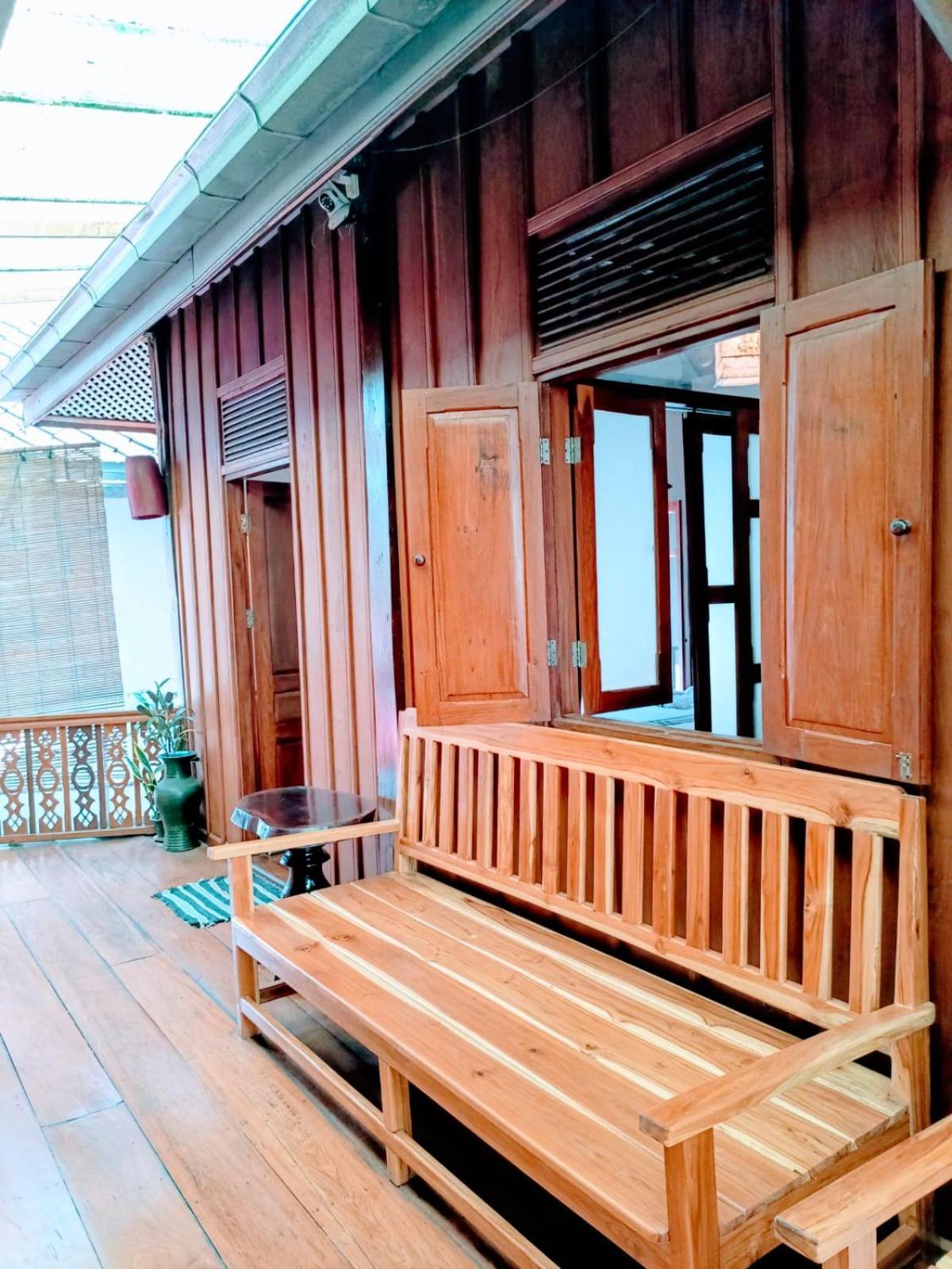 Ireenkevin Guesthouse ルアンパバーン エクステリア 写真