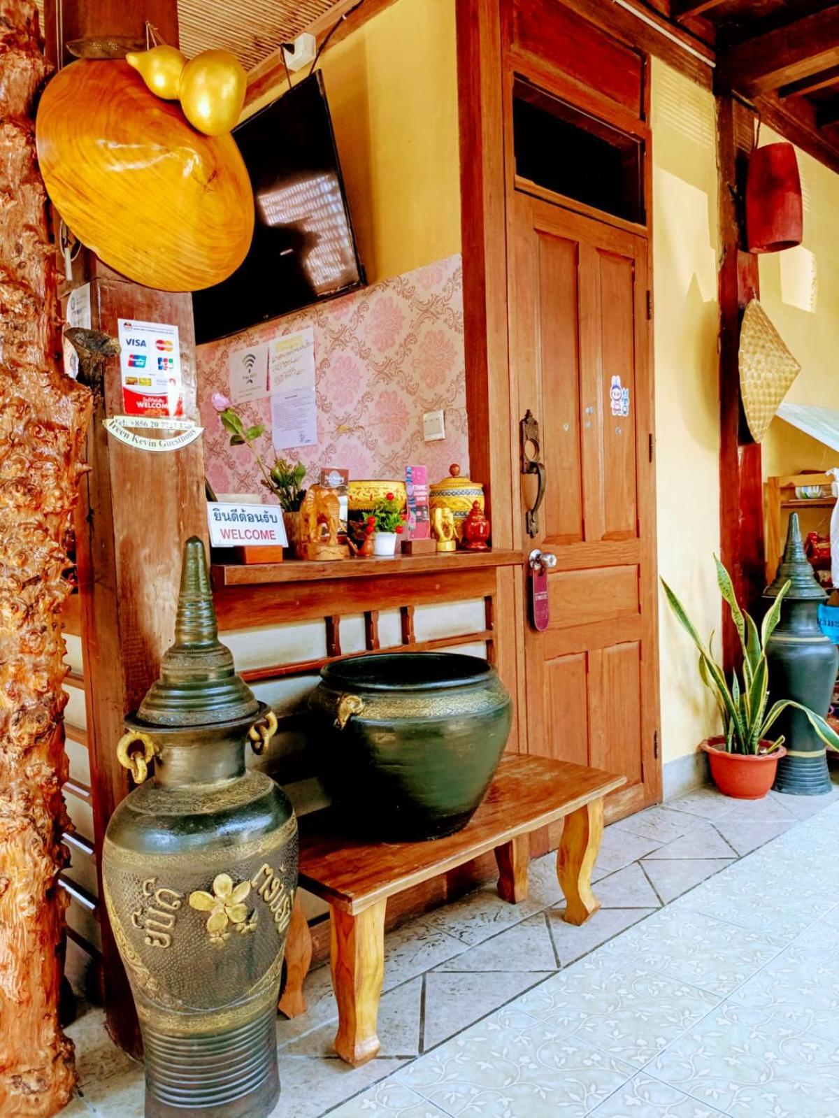 Ireenkevin Guesthouse ルアンパバーン エクステリア 写真