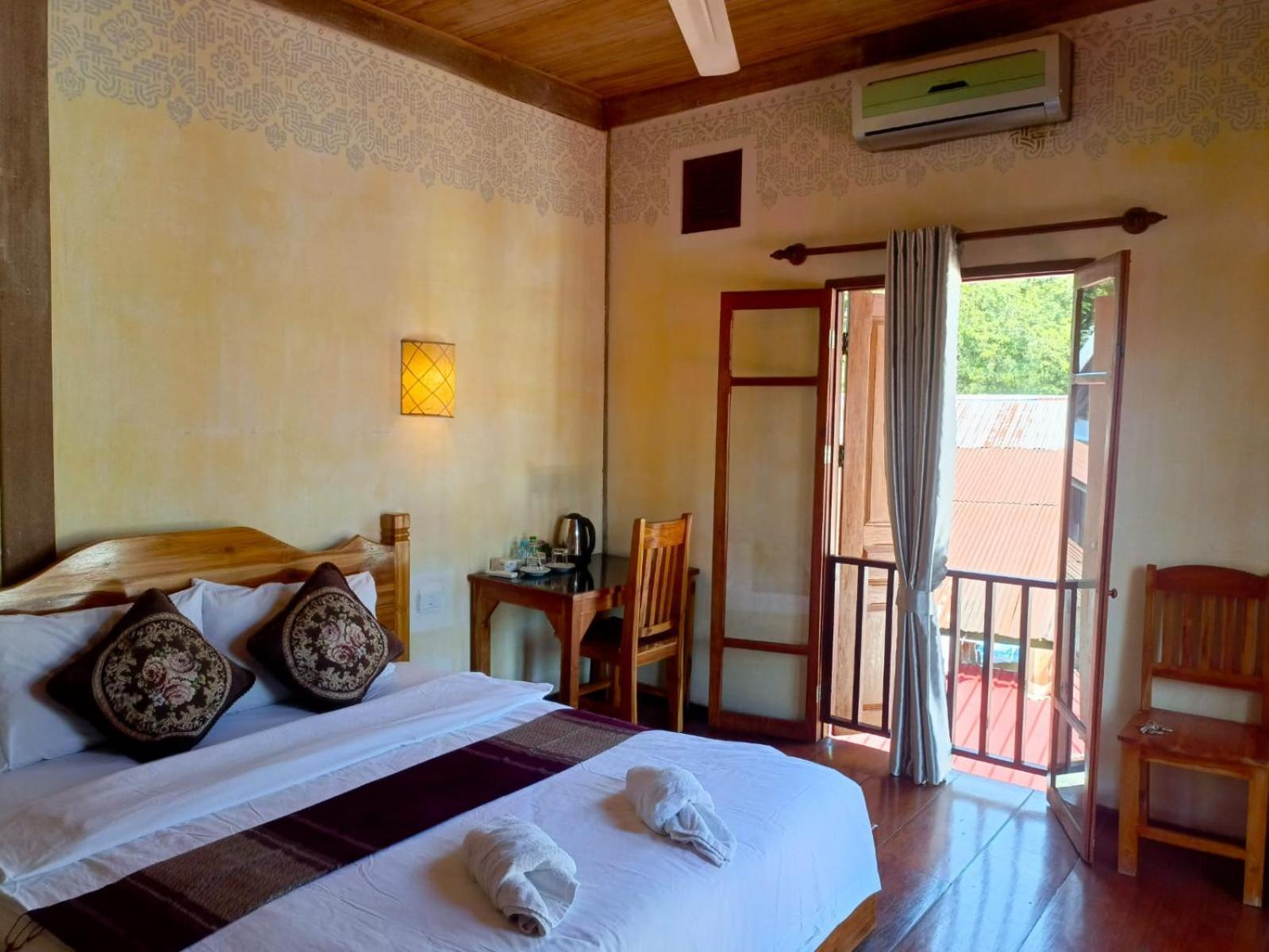Ireenkevin Guesthouse ルアンパバーン エクステリア 写真